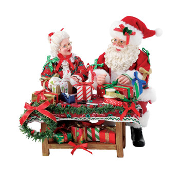 Christmas Possible Dreams Santa Stuck On You Figurine