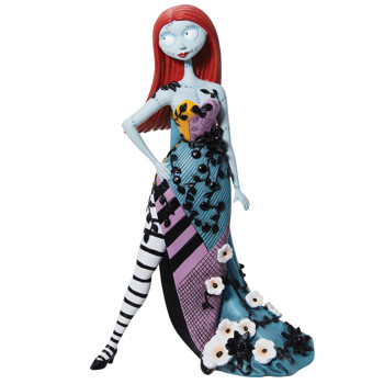 Gift Disney Showcase Sally Figurine Book