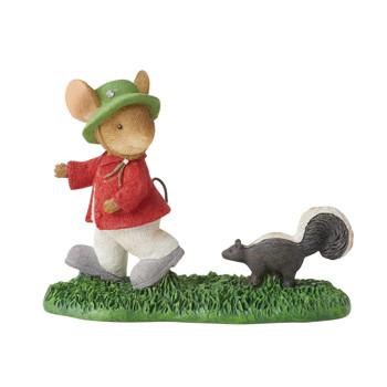 Gift Heart of Christmas Skunk attack figurine Book